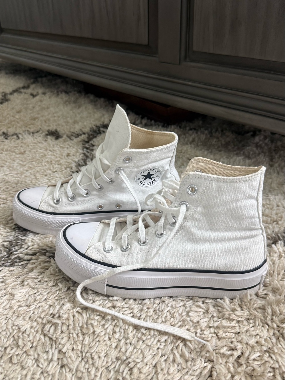 Converse Chuck Taylor All Star Lift Platform High Top White Women’s 6